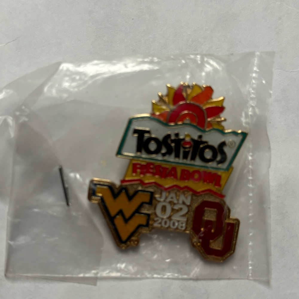 Tostitos fiesta bowl collector pin 2009